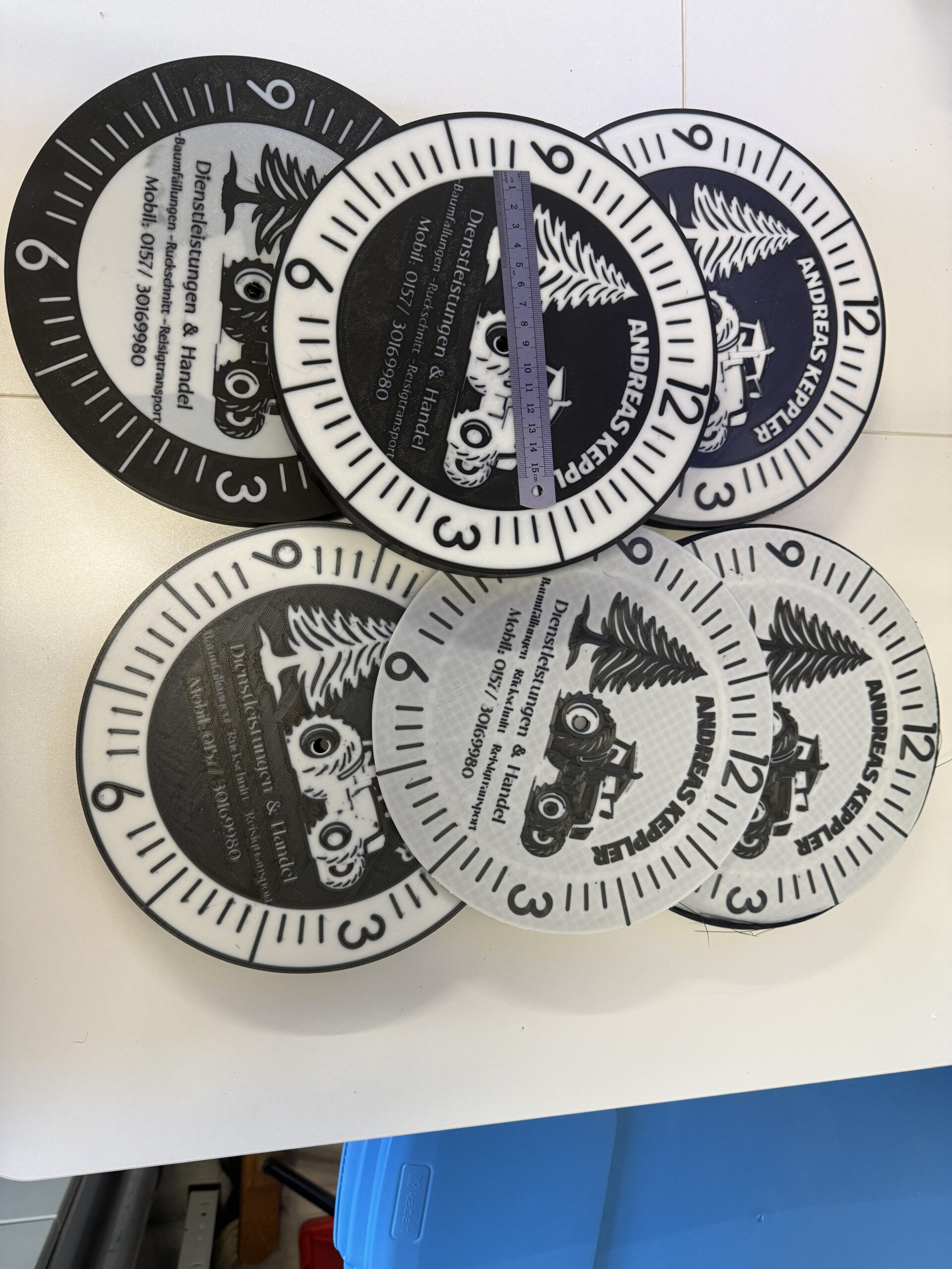 Wanduhr mit ihrem Logo – Bild 6