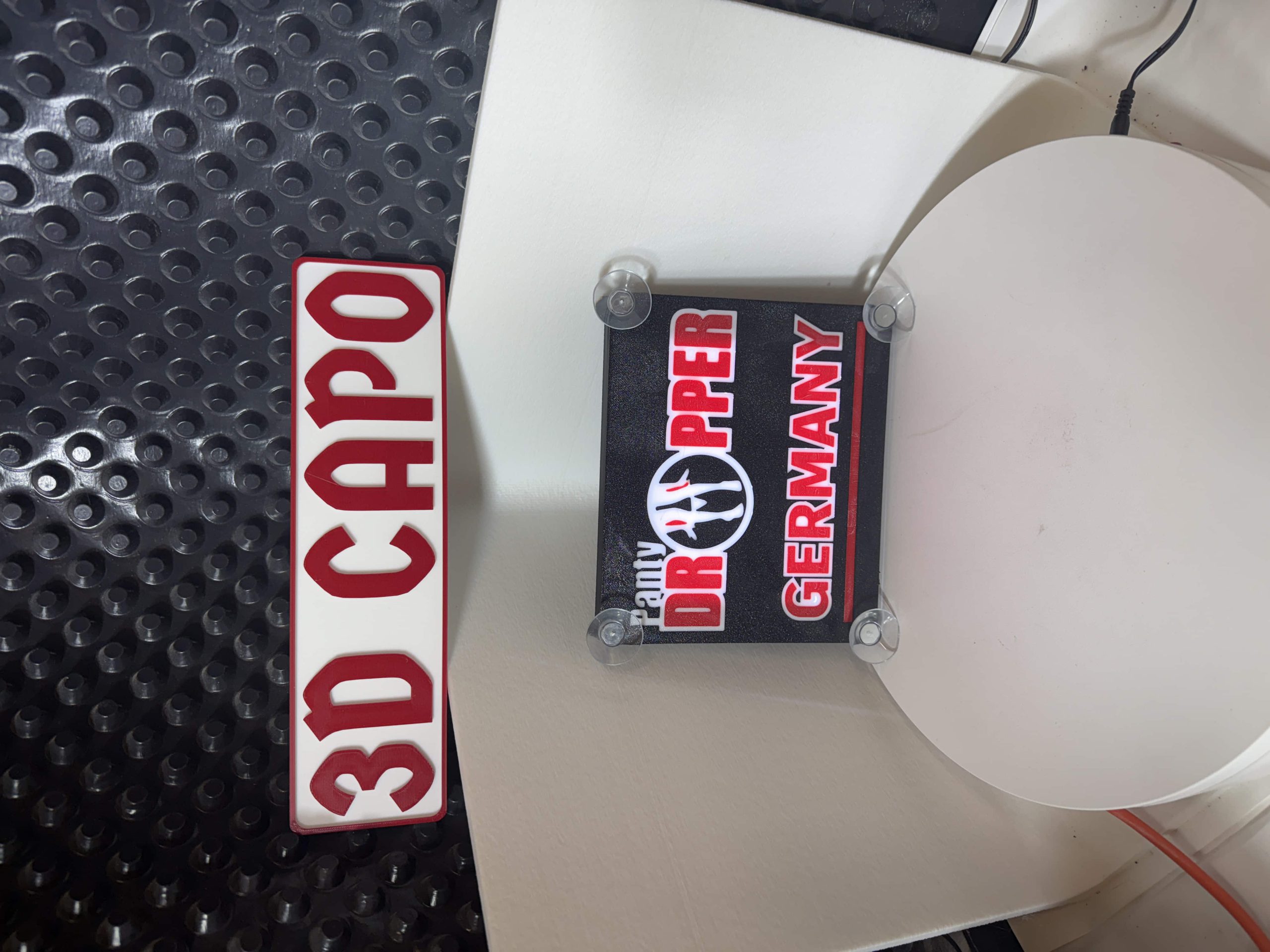 PantyDropper Lightbox mit Saugnäpfen & LED – 3DBULL.de – Bild 3