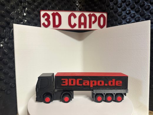 Personalisierter 3D-LKW – ca. 25 cm – Wunschtext, Logo & Wunschfarben