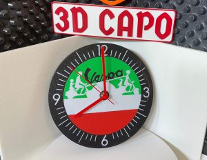 Vespa Wanduhr 22 cm – Italien Design in Grün Weiß Rot – Quarzuhr – Deko & Geschenk für Italienliebhaber und Vespafans