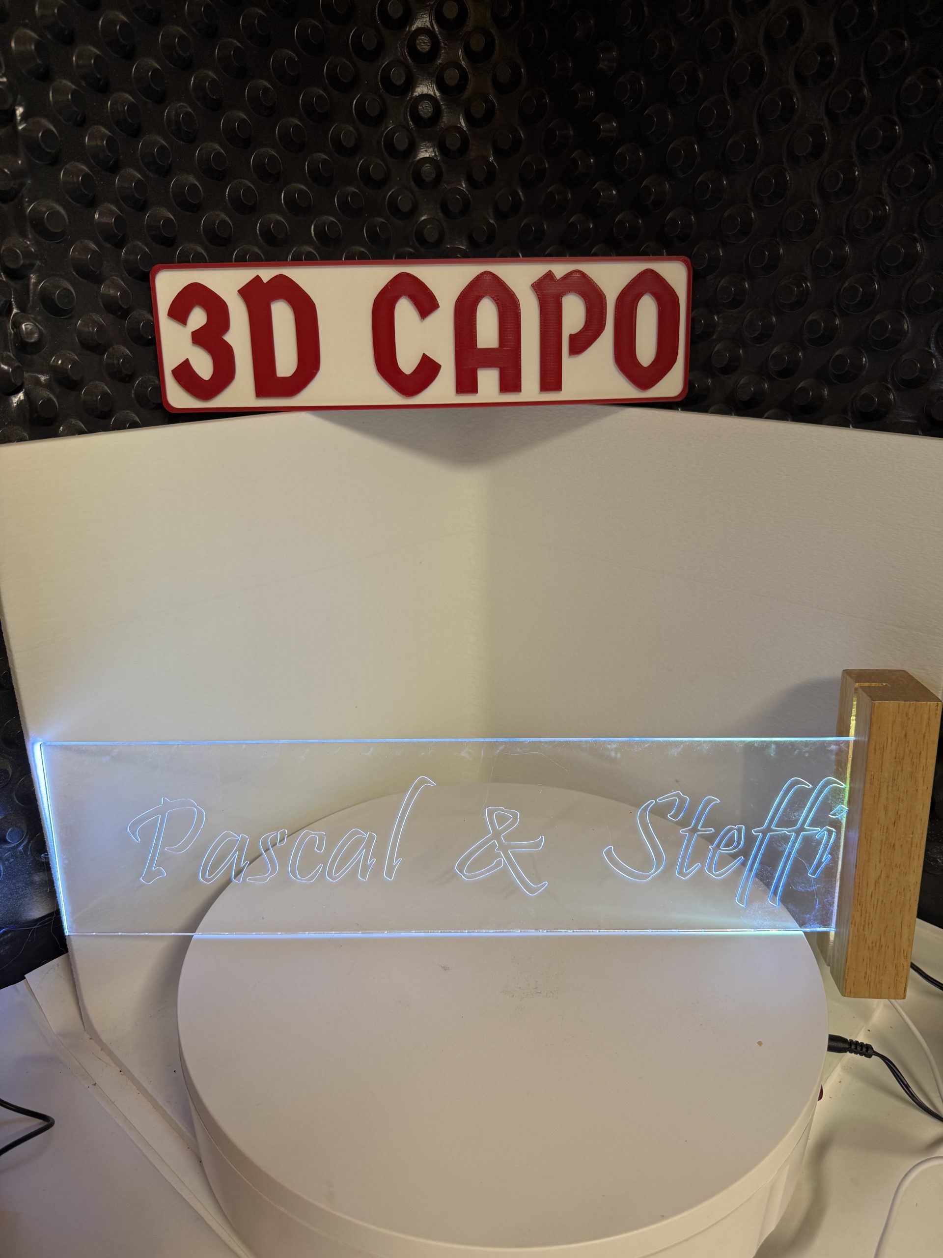 LED Namenschild für LKW-Fahrer – Individuell graviert | 400x100mm | USB 5V – Bild 7