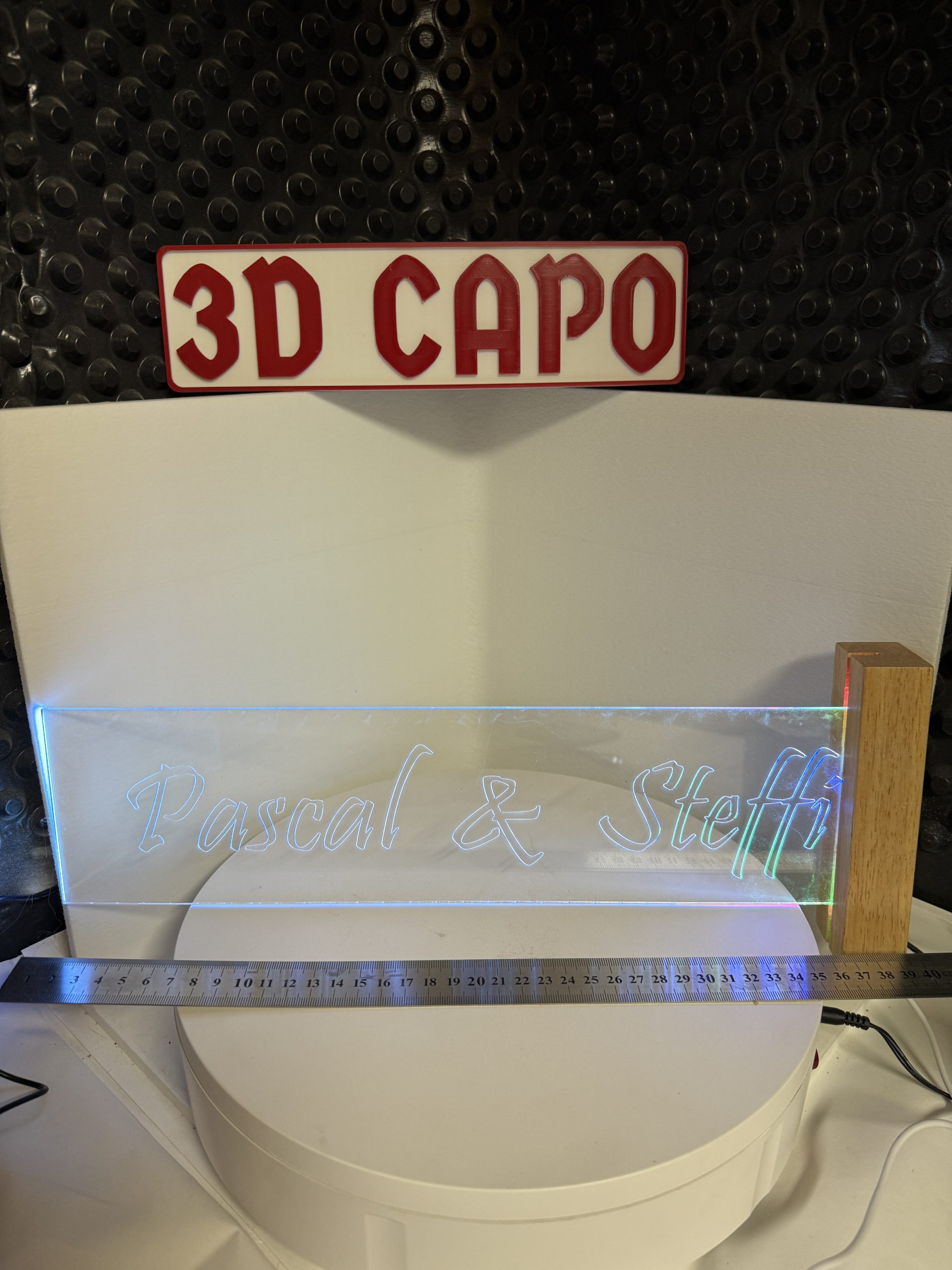 LED Namenschild für LKW-Fahrer – Individuell graviert | 400x100mm | USB 5V – Bild 8