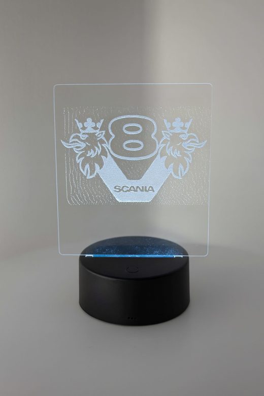 Scania V8 LED-Schild mit Greif – Acrylschild mit 7-Farben LED-Sockel