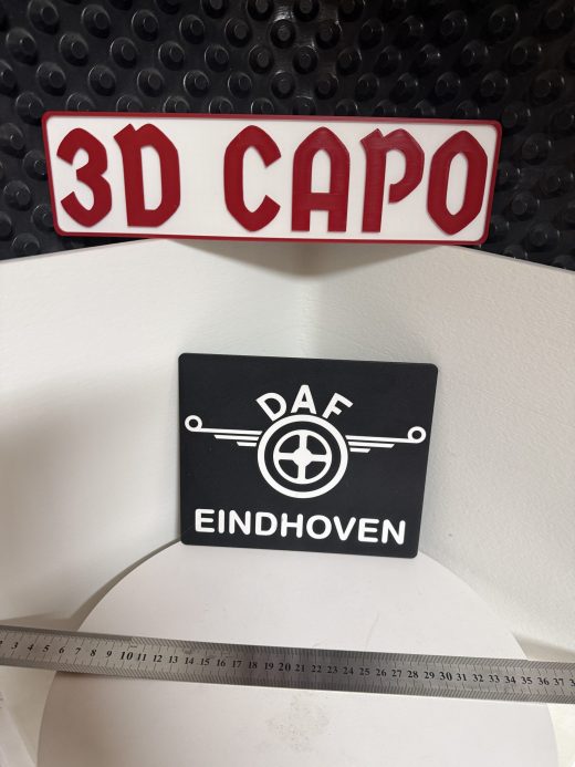 DAF Eindhoven Schild mit 4 Bohrungen & 4 Saugnäpfen Ø 30 mm
