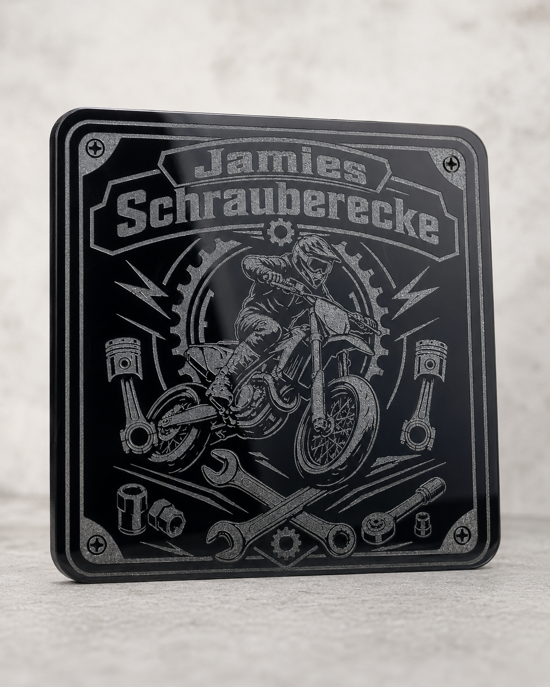 Schwarze Acrylplatte XT mit Wunschgravur – selbst gestalten